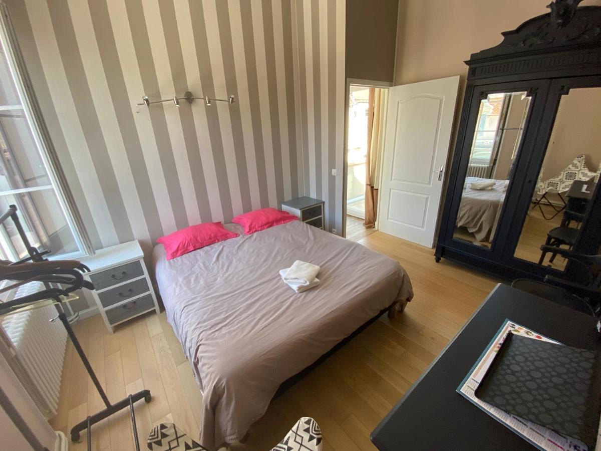Maison De Ville Au Coeur De Saint Pierre En Auge Dış mekan fotoğraf